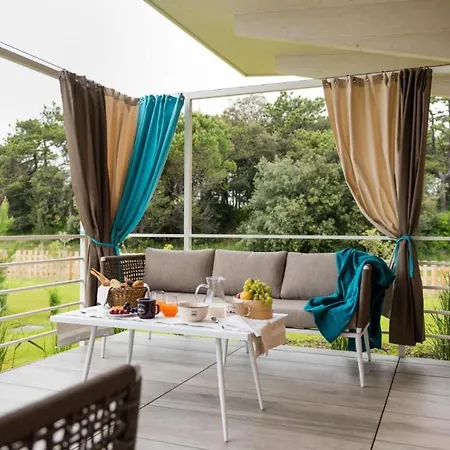 2 Bed Sleeps 7 In Guest house